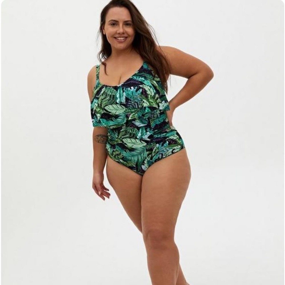 New! Torrid sz 4 Dino Tropical Flounce Bathing Swim Suit‎ 4X